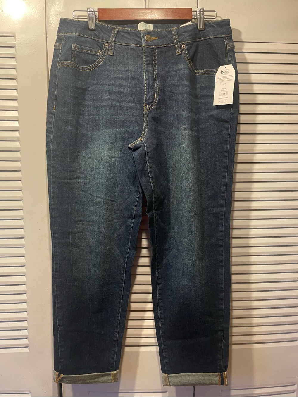 Time and Tru Dark Wash Jeans - 
Mid- Rise Boyfriend Regular